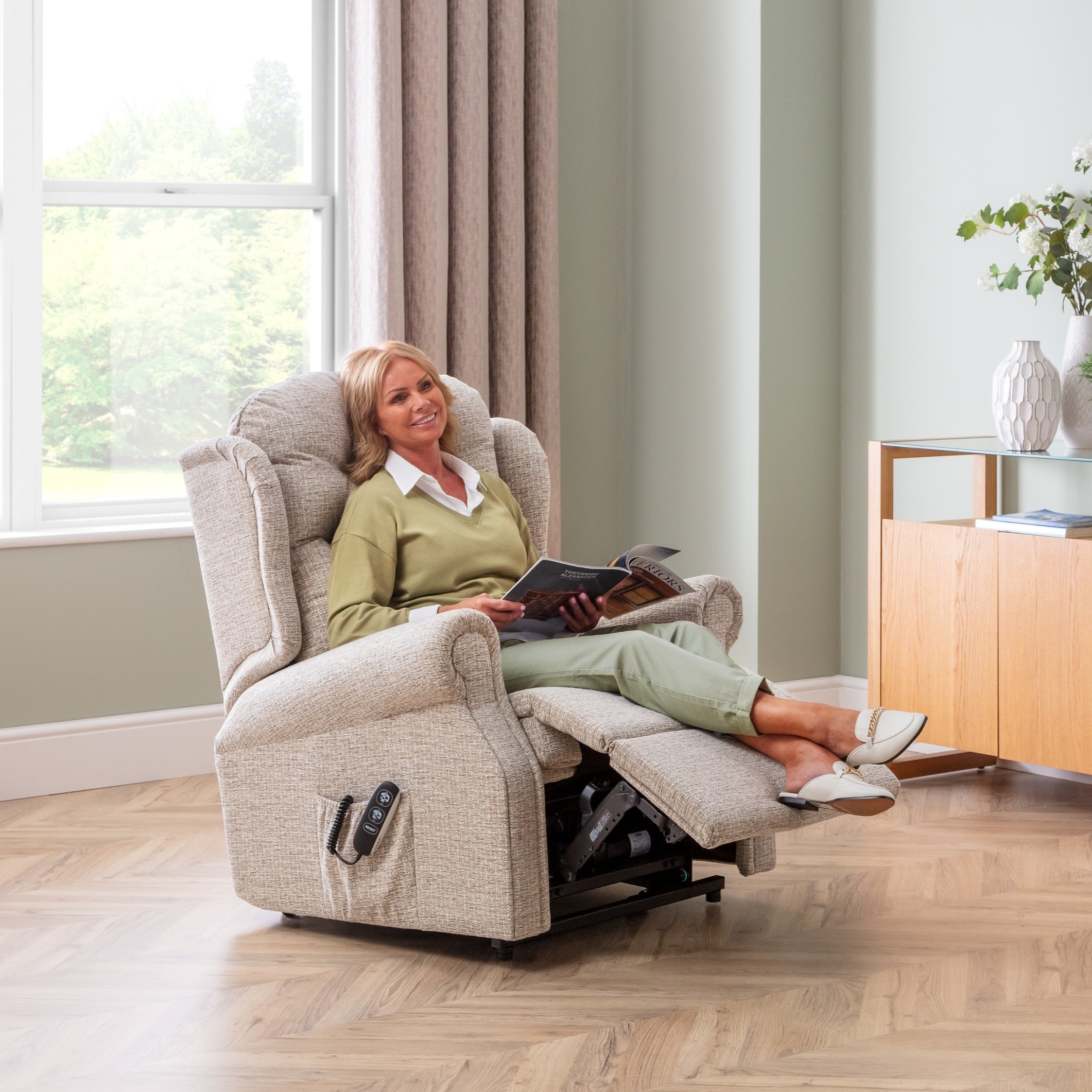 Mobility Recliners & Beds